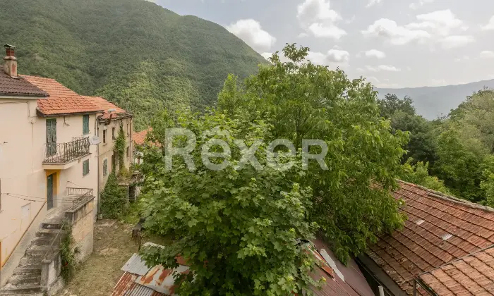 Rexer-Ottone-Appartamento-in-bifamiliare-in-localit-Barchi-a-Ottone-PC-nella-Valle-pi-bella-del-mondo-Altro