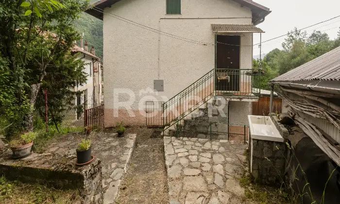 Rexer-Ottone-Appartamento-in-bifamiliare-in-localit-Barchi-a-Ottone-PC-nella-Valle-pi-bella-del-mondo-Altro