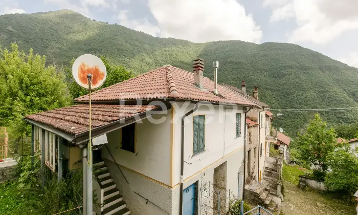 Rexer-Ottone-Appartamento-in-bifamiliare-in-localit-Barchi-a-Ottone-PC-nella-Valle-pi-bella-del-mondo-Altro