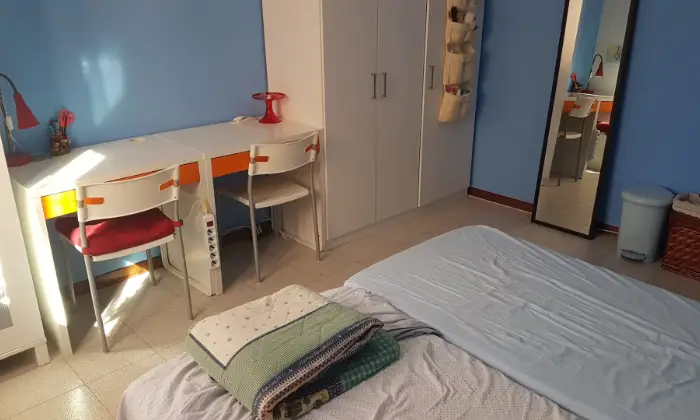 Rexer-Ancona-AFFITTASI-A-STUDENTI-CAMERA-DA-LETTO