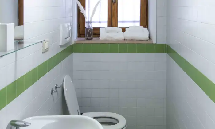 Rexer-Venezia-Monolocale-Sestriere-Castello-per-mesi-BAGNO