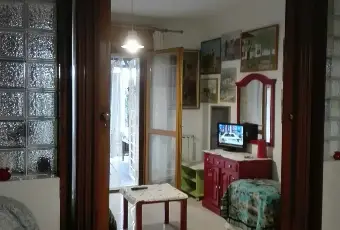 Rexer-Roma-Porta-di-Roma-affitto-app-piano-terra-mq-con-veranda-mq-e-giardino-mq-arredato-due-camere