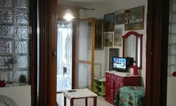 Rexer-Roma-Porta-di-Roma-affitto-app-piano-terra-mq-con-veranda-mq-e-giardino-mq-arredato-due-camere