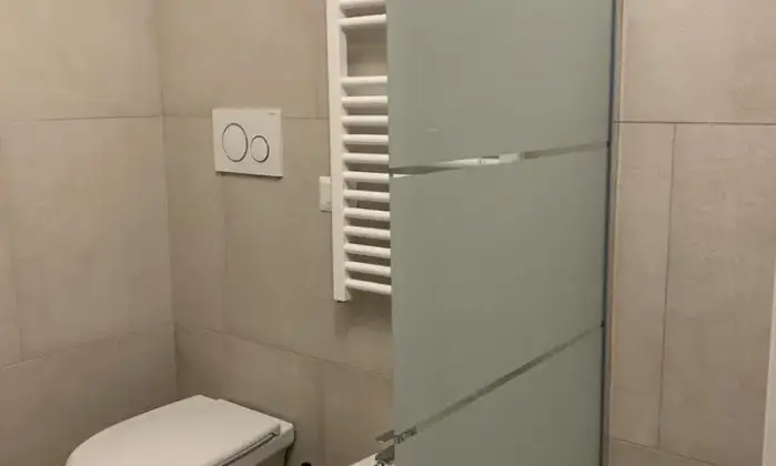Rexer-Milano-MONOLOCALE-RISTRUTTURATO-METRO-DERGANO-BAGNO