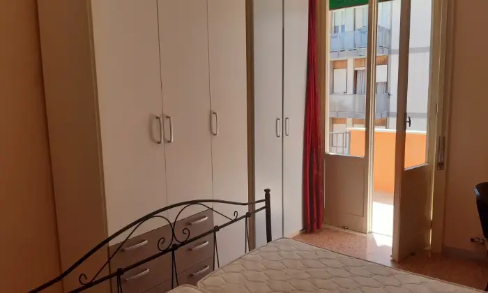 Rexer-Lecce-Affitto-appartamento-anche-per-vacanze-CAMERA-DA-LETTO