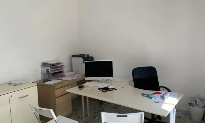 Rexer-SantAntimo-Affitto-ufficionegozio-in-struttura-di-prestigio-con-giardino-ALTRO