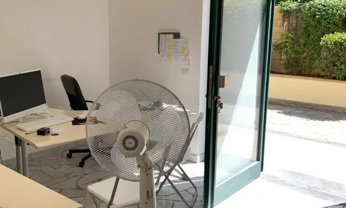 Rexer-SantAntimo-Affitto-ufficionegozio-in-struttura-di-prestigio-con-giardino-ALTRO