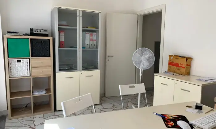 Rexer-SantAntimo-Affitto-ufficionegozio-in-struttura-di-prestigio-con-giardino-ALTRO