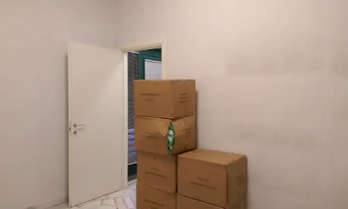 Rexer-SantAntimo-Affitto-ufficionegozio-sito-in-bel-palazzo-curato-con-ampio-giardino-ALTRO