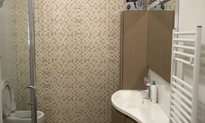Rexer-Roma-Affitto-stanze-a-studentesse-BAGNO