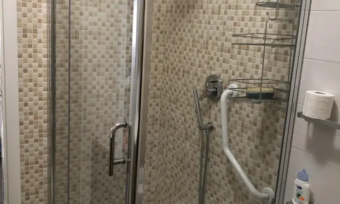Rexer-Roma-Affitto-stanze-a-studentesse-BAGNO