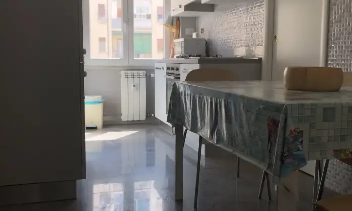 Rexer-Roma-Affitto-stanze-a-studentesse-CUCINA