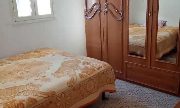 Rexer-Ribera-Bilocale-arredato-CAMERA-DA-LETTO
