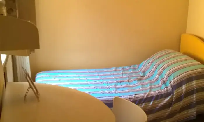 Rexer-Urbino-STANZA-SINGOLA-VIA-VETERANI-CAMERA-DA-LETTO