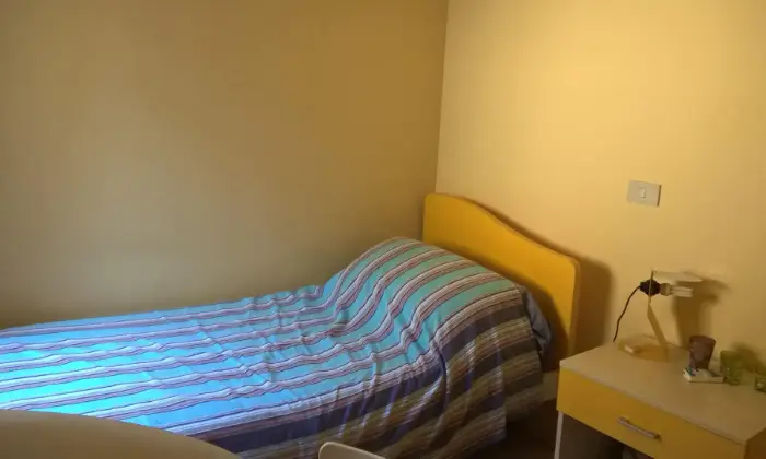 Rexer-Urbino-STANZA-SINGOLA-VIA-VETERANI-CAMERA-DA-LETTO