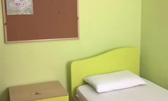 Rexer-Urbino-STANZA-SINGOLA-VIA-VETERANI-CAMERA-DA-LETTO