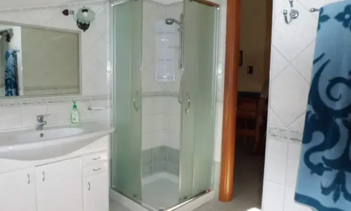 Rexer-San-Giovanni-Suergiu-Affitasi-casa-vacanza-BAGNO