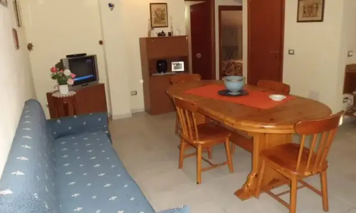Rexer-San-Giovanni-Suergiu-Affitasi-casa-vacanza-SALONE