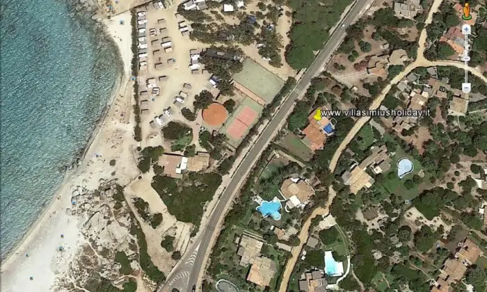 Rexer-VILLASIMIUS-Villetta-m-dal-mare-con-piscina-google-earth