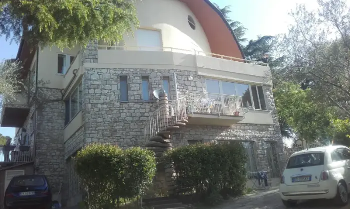 Rexer-Perugia-Appartamento-in-villa-ALTRO