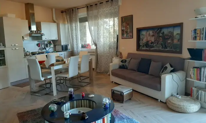 Rexer-Perugia-Appartamento-in-villa-SALONE