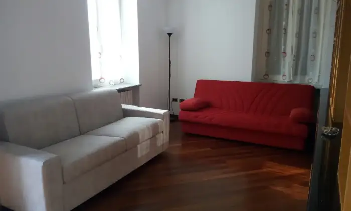 Rexer-Lecco-APPARTAMENTO-POSTI-LETTO-PER-STUDENTI-SALONE