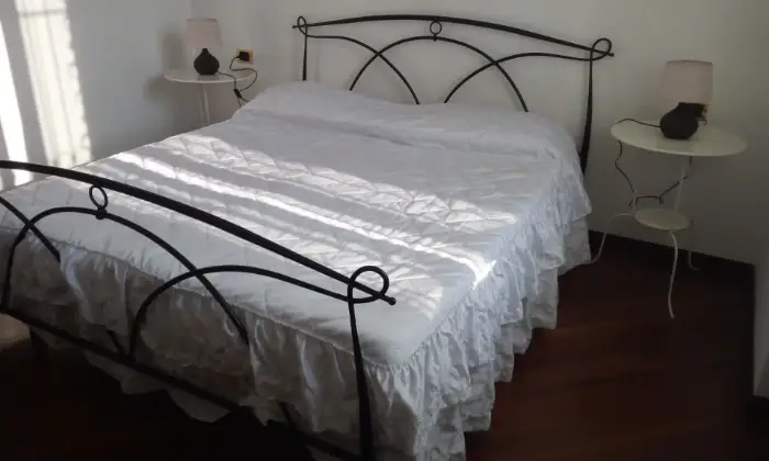 Rexer-Lecco-APPARTAMENTO-POSTI-LETTO-PER-STUDENTI-CAMERA-DA-LETTO