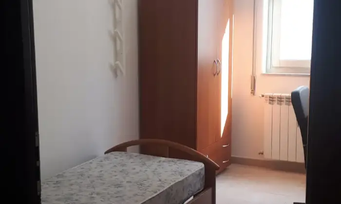 Rexer-Palermo-VICINISSIMO-UNIVERSITA-affitto-camere-in-appartamento-ristrutturato-CAMERA-DA-LETTO