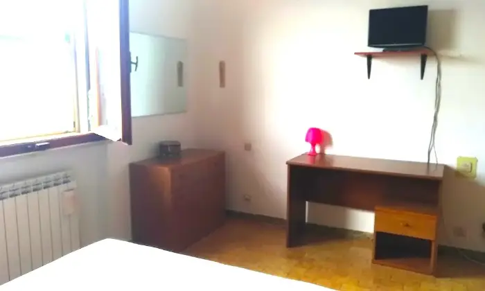 Rexer-San-Giuliano-Terme-Stanza-doppia-uso-singola-SALONE