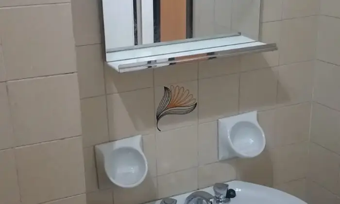 Rexer-Castelnovo-n-Monti-Ufficio-spese-comprese-BAGNO