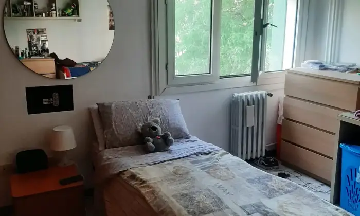 Rexer-Milano-Posto-letto-in-stanza-doppia-per-studentesse-CAMERA-DA-LETTO