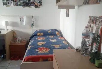 Rexer-Milano-Posto-letto-in-stanza-doppia-per-studentesse-CAMERA-DA-LETTO