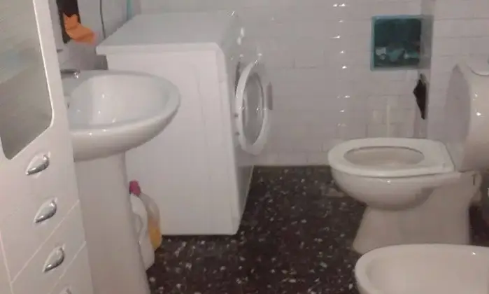 Rexer-Rende-STANZA-SINGOLA-O-DOPPIA-BAGNO