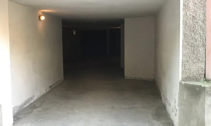 Rexer-Olginate-Appartamento-ristrutturato-arredato-a-basso-consumo-energetico-A-con-impianto-fotovoltaico-e-termodinamico-GARAGE