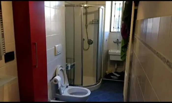 Rexer-Torino-Posto-in-doppia-in-Via-Galliari-BAGNO