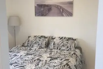 Rexer-Venezia-Affittasi-grazioso-appartamento-CAMERA-DA-LETTO