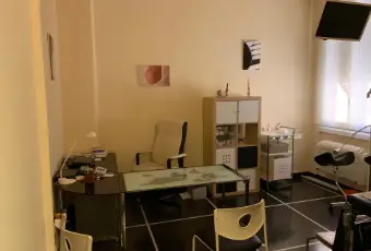 Rexer-Genova-AFFITTASI-STANZA-USO-UFFICIO-o-STUDIO-MEDICO-SALA-ATTESA