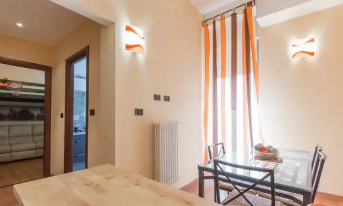 Rexer-Torino-Splendida-camera-singola-nel-centro-di-Torino-studentessa-CUCINA