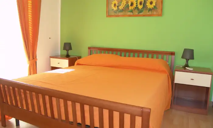 Rexer-Catania-Affittasi-bivani-zona-industriale-per-lavoratori-CAMERA-DA-LETTO