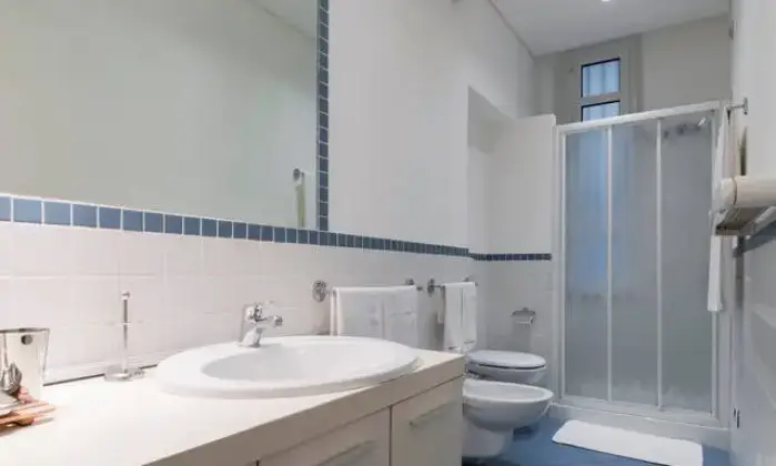 Rexer-Milano-Bilocale-via-Emilio-Cornalia-BAGNO