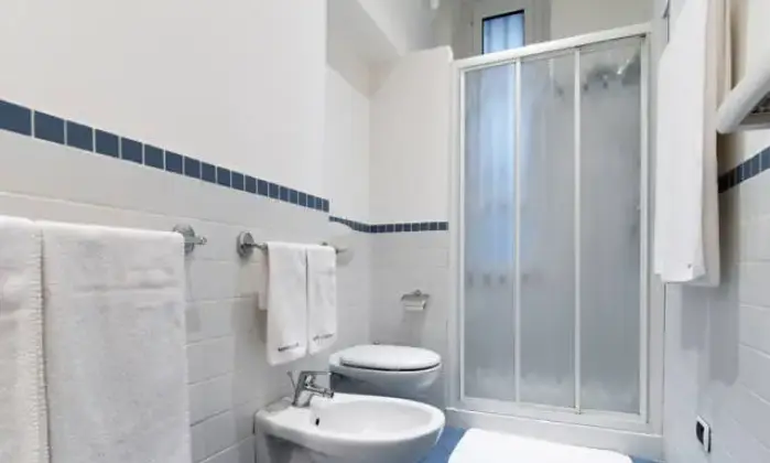 Rexer-Milano-Bilocale-via-Emilio-Cornalia-BAGNO