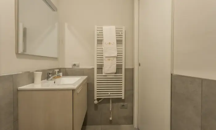 Rexer-Milano-Monolocale-breve-elungo-periodo-BAGNO