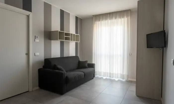 Rexer-Milano-Monolocale-breve-elungo-periodo-SALONE