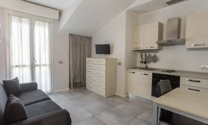Rexer-Milano-Monolocale-breve-elungo-periodo-SALONE