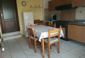 Rexer-Rende-APPARTAMENTO-cucina-due-stanze-da-letto-ideale-per-CoppiaFamiglia-con-figlio-o-Studenti-universitario-CUCINA