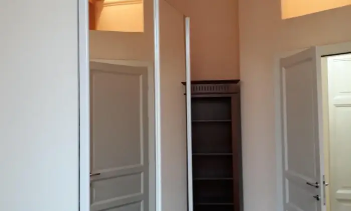 Rexer-Roma-PratiRisorgimento-quadricamere-ristrutturato-ed-arredato-SALONE