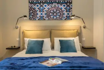 Rexer-Roma-Suite-Trastevere-in-Palazzo-depoca-fronte-fiume-CAMERA-DA-LETTO