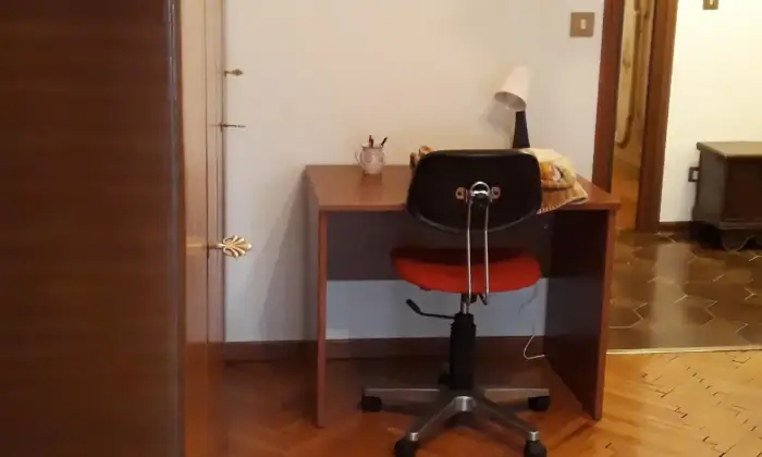 Rexer-Venezia-Affittasi-intero-appartamento-grande-per-studenti-o-lavoratori-CAMERA-DA-LETTO