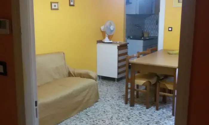 Rexer-Settimo-Torinese-Affittasi-bilocale-arredato-SALONE