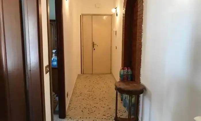 Rexer-Roma-Affittasi-appartamento-zona-Castel-Giubileo-Roma-Nord-primo-piano-di-circa-mq-Ottime-cond